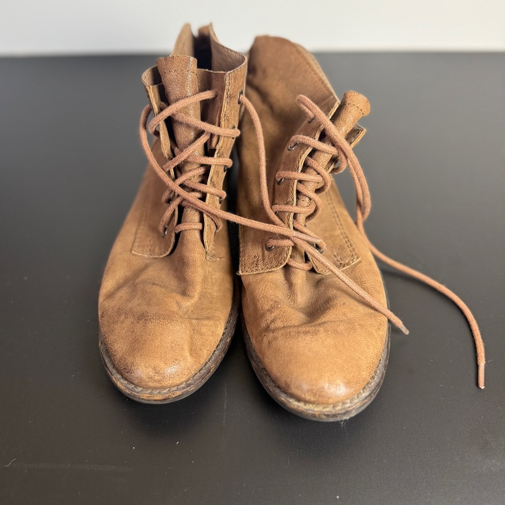 Sam Edelman Brown Lace Up Boots - 7.5